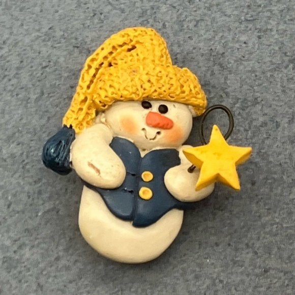 Christmas Pin Brooch Snowman Resin Wire Yellow Star Knit Hat Blue Vest Buttons - Picture 2 of 6